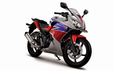 Harga Honda Cbr 250R ABS Tri Color Terbaru Juni 2026, Spesifikasi Mesin 4 Dohc Liquid Cooled Auto 250 Cc