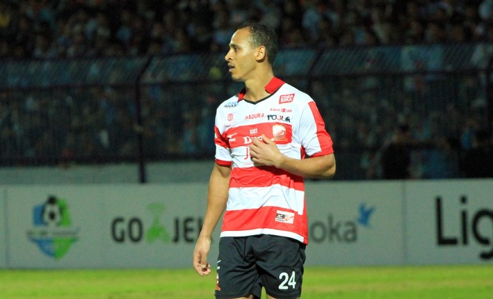 Hasil Madura United Vs Semen Padang FC Liga 1 Gojek Traveloka