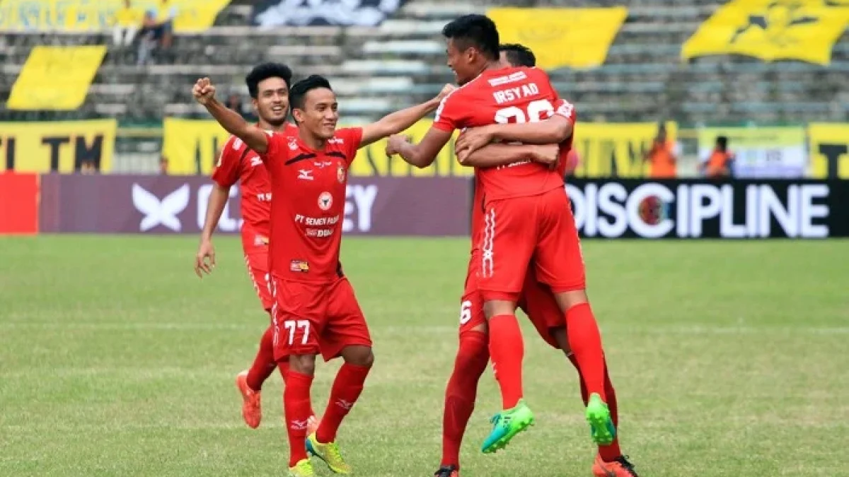 Hasil Semen Padang Vs Persela, Liga 1 Gojek Traveloka Pekan 12 (3/7/2017) Siapakah yang Lebih Unggul?
