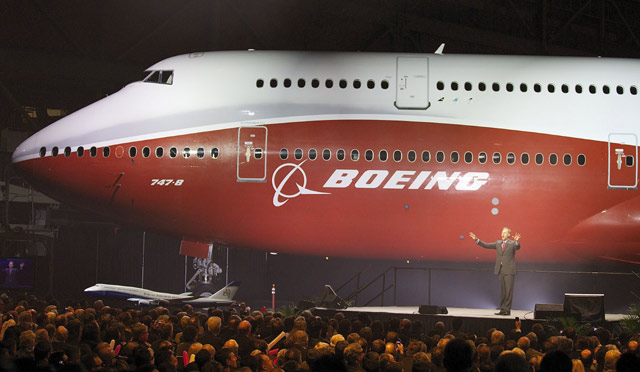 Membeli pesawat Boeing 747 Terbaru
