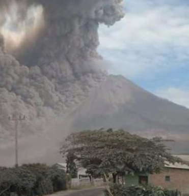 Berita Terbaru Gunung Sinabung 20 Kali Erupsi Terkini