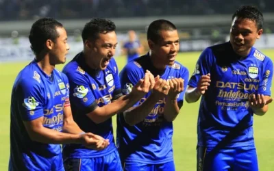 Prediksi Susunan Pemain Persib Vs PS TNI , Liga 1 Gojek Traveloka Pekan 18 (5/8/2017)