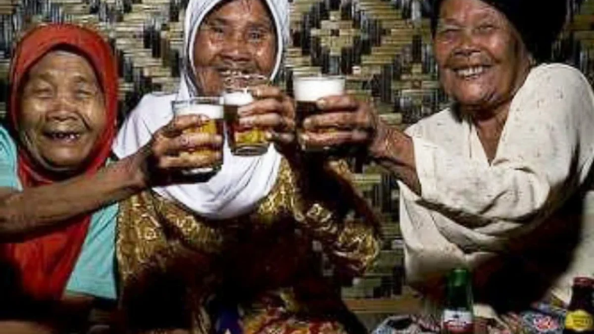 Berita Solo hari ini: 3 Nenek-Nenek di Ciduk Polisi karena Produksi Miras