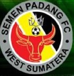 Gambar Unik Logo Semen Padang vs Madura United wartasolo.com