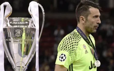 Juventus Paksa Kiper Terbarik FIFA 2017 Pensiun, KENAPA?