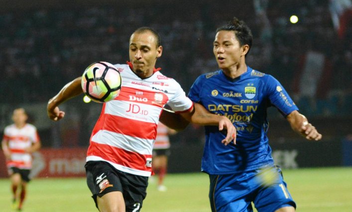 Liga 1 GoJek Traveloka Hasil Persib Bandung vs Madura United