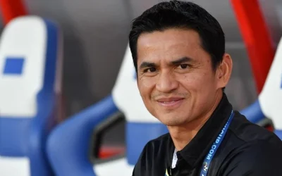 Mantan Pelatih Timnas Thailand Kiatisuk Senamuang Akan Melatih Persib Musim Depan