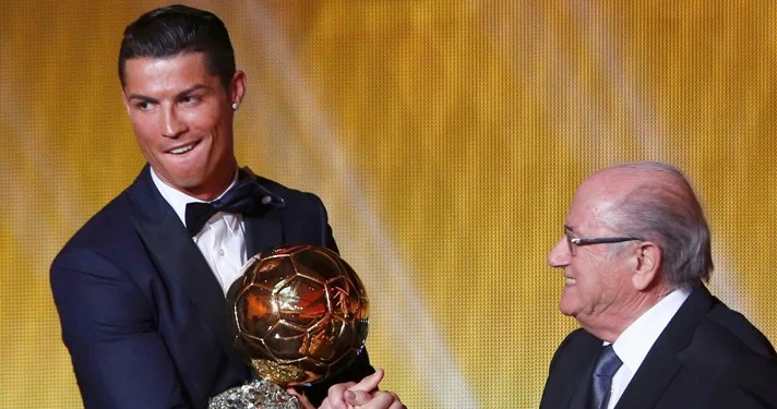 Cristiano Ronaldo Raih Ballon d’Or 2017