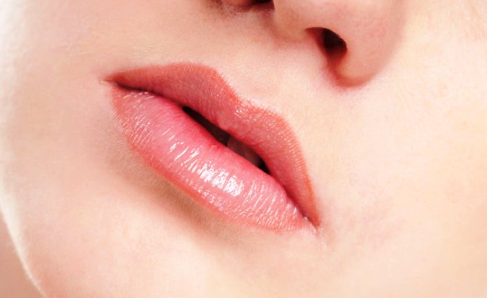 Cara Memerahkan Bibir Secara Alami Cepat dan Mudah Waktu 15 Menit saja