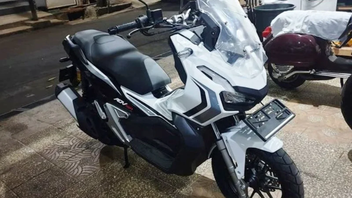 Harga Honda ADV 150 Terbaru Juni 2026: Lihat Spesifikasi, Mesin dan Kelebihan.