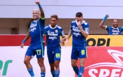 Kalahkan Borneo FC, Persib Kuasai Puncak Klasemen Sementara BRI Liga 1 2022/2023