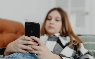 Mengatasi Efek Negatif Kecanduan Media Sosial dalam Keseharian