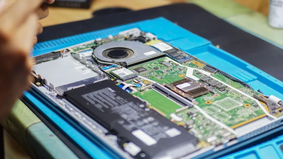 Tips Merawat Baterai Laptop Agar Awet dan Tidak Cepat Drop